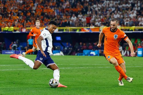 Ghi bàn hạ Hà Lan, Ollie Watkins lập loạt kỷ lục EURO