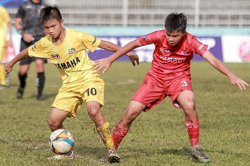 Xác định 2 đội bóng vào chung kết giải U13 toàn quốc