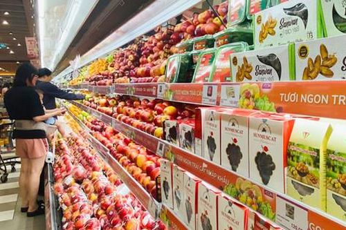 Ngăn chặn giá cả 'té nước theo lương'