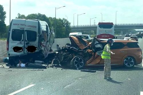 Tin mới vụ tai nạn nghiêm trọng trên cao tốc Hà Nội-Hải Phòng làm 2 người tử vong