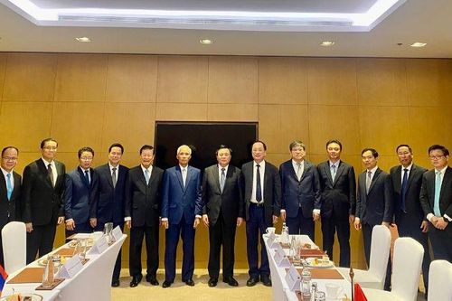 Việt Nam-Lào hợp tác hai Đảng về công tác nghiên cứu lý luận và tổng kết thực tiễn