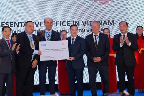 Cập nhật kỹ thuật mới trong điều trị các bệnh nam khoa