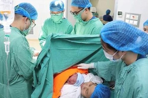 Việt Nam có tốc độ già hóa dân số nhanh nhất thế giới