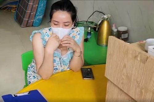 Phạt chủ nhà trẻ hoạt động không phép, tát vào mặt khiến bé trai òa khóc