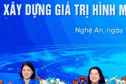 Tuổi trẻ Nghệ An đưa khát vọng vươn biển lớn, cùng thanh niên khởi nghiệp