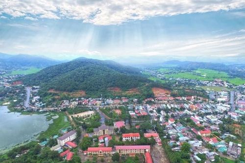 Huyện nào có tên ngắn nhất Việt Nam?