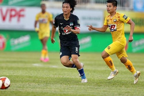 Chuyển nhượng V-League: Không muốn đua trụ hạng, HAGL mua sắm rầm rộ