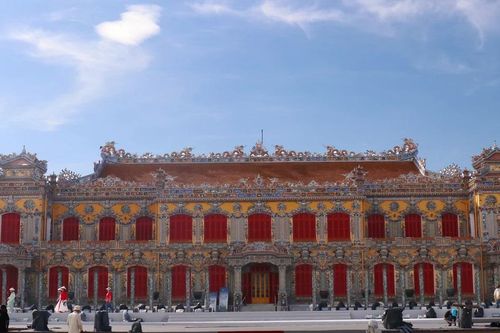 Chiêm ngưỡng kiến trúc Việt Nam-Pháp-Italy trong Đại nội Huế