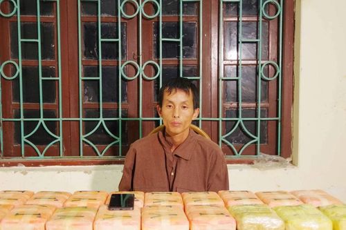 Bắt giữ các đối tượng vận chuyển ma túy, xuất nhập cảnh trái phép qua biên giới