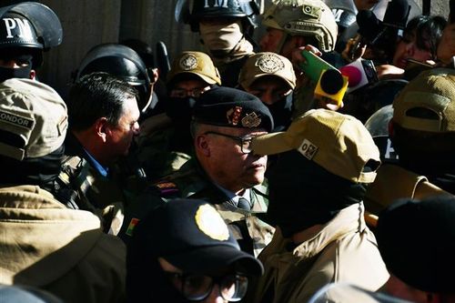 Bolivia điều tra 34 nghi phạm trong vụ đảo chính bất thành