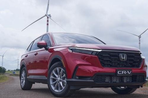 Hàng loạt xe SUV giảm giá trăm triệu đồng