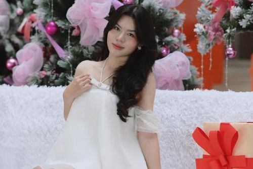 Lên TikTok gặp KOC xinh đẹp, triệu view để 'sạc' năng lượng hóa ra là sinh viên Trường ĐH FPT