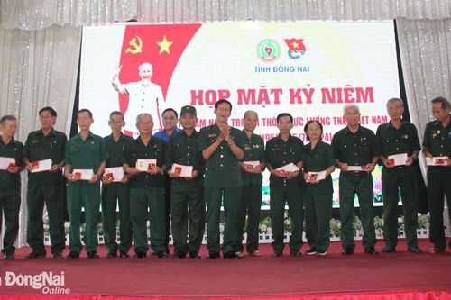 Họp mặt Kỷ niệm 74 năm Ngày truyền thống lực lượng thanh niên xung phong