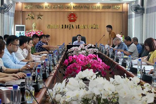 Phó Chủ tịch UBND tỉnh Hà Trọng Hải cùng đoàn công tác làm việc với huyện Than Uyên