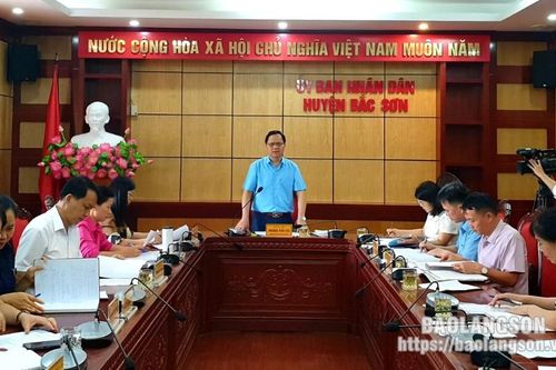 Ban Kinh tế - Ngân sách HĐND tỉnh khảo sát tại huyện Bắc Sơn, Văn Quan