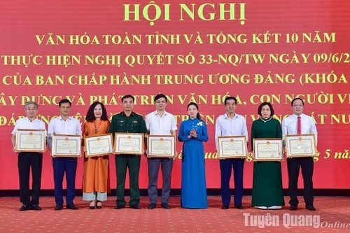 Tạo động lực mới cho các phong trào thi đua