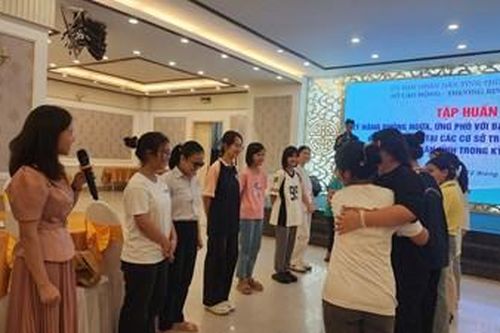 Hướng dẫn kỹ năng phòng ngừa, ứng phó với bạo lực cho trẻ em gái