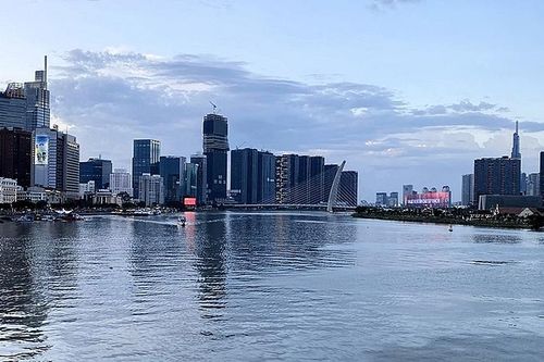 Thí điểm phân cấp quản lý Nhà nước 8 lĩnh vực cho chính quyền Thành phố Hồ Chí Minh
