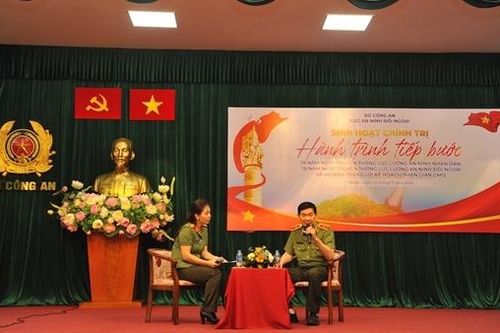 Truyền thêm ngọn lửa nhiệt huyết đối với thế hệ trẻ