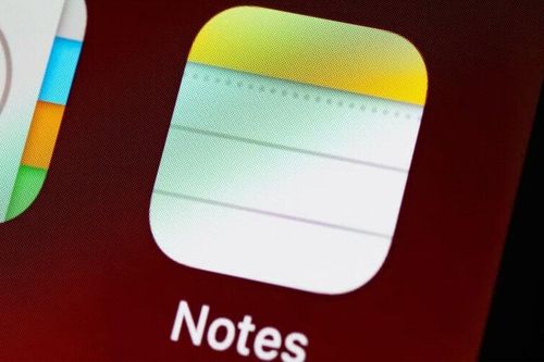 Làm thế nào để iPhone đọc văn bản cho bạn nghe