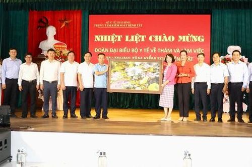 Thứ trưởng Bộ Y tế Nguyễn Thị Liên Hương: Thái Bình là điểm sáng của Y tế dự phòng