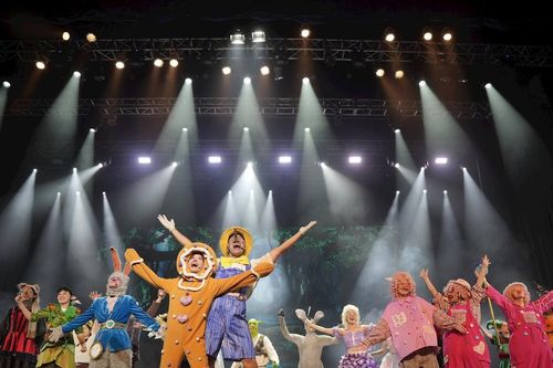 Nhạc kịch Shrek tái hiện không gian cổ tích đầy lôi cuốn