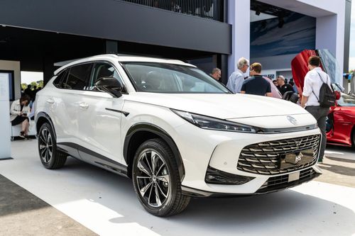 MG HS thế hệ mới ra mắt với thiết kế khác lạ