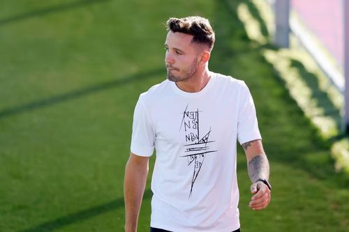 Saul rời Atletico trong nước mắt