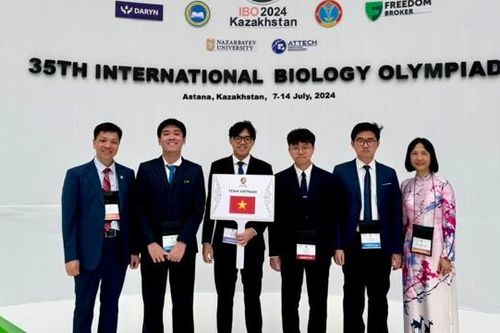 Đoàn Việt Nam giành 4 huy chương tại kỳ thi Olympic sinh học quốc tế 2024