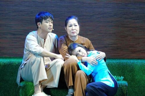 Sân khấu Thành phố Hồ Chí Minh thưa vắng khán giả trong dịp hè