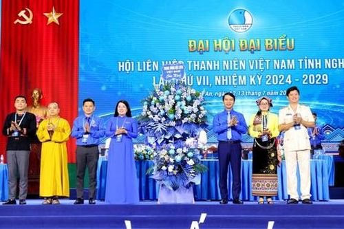 Chị Nguyễn Phương Thúy tiếp tục được hiệp thương cử làm Chủ tịch Hội LHTN tỉnh Nghệ An
