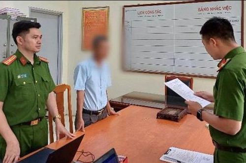 Vi phạm quản lý đất đai, nguyên Chủ tịch UBND xã bị khởi tố