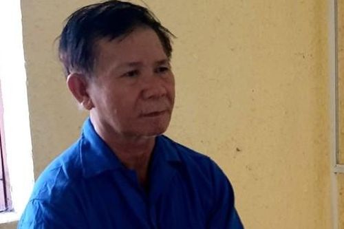 Bỏ thuốc diệt cỏ vào đồ ăn đầu độc vợ cũ
