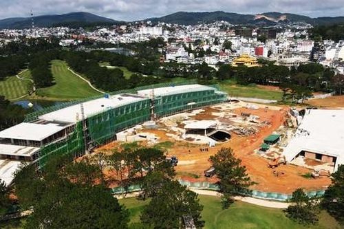 Vì sao Lâm Đồng đưa gần 30 ha sân golf Đồi Cù Đà Lạt ra khỏi rừng phòng hộ?