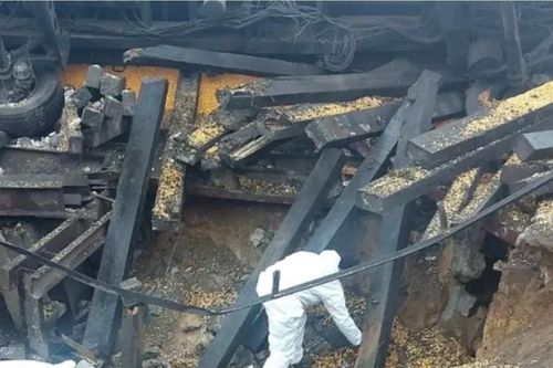 Ba Lan cân nhắc bắn hạ tên lửa Nga trên không phận Ukraine