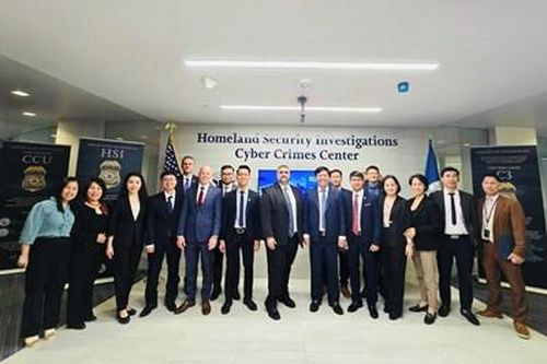Nghiên cứu kinh nghiệm của Hoa Kỳ trong điều tra, truy tố tội phạm trên không gian mạng