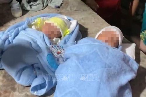 Tìm người thân cho hai bé trai sinh đôi bị bỏ rơi tại Bình Dương