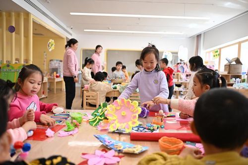 Trung Quốc: Nhiều trường mầm non chuyển thành nơi chăm sóc người cao tuổi