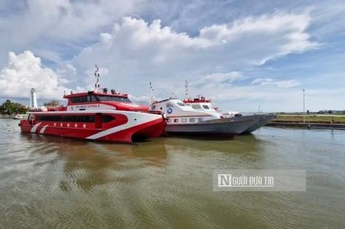 Tàu cao tốc đi Phú Quốc dừng chạy do thời tiết xấu