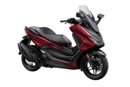Honda ra mắt 'chiến thần' xe ga 250 phân khối, giá 129,3 triệu đồng
