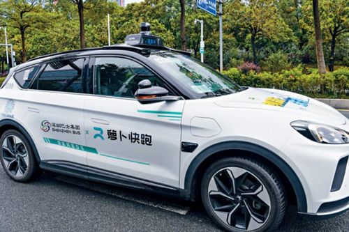 Trung Quốc: Sau sự cố đâm người đi đường, robotaxi gây nghi vấn về độ an toàn