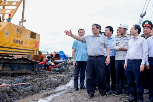 Phấn đấu, quyết tâm hoàn thành khoảng 1.200km cao tốc tại Đồng bằng sông Cửu Long