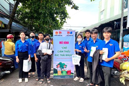 Tuổi trẻ Thanh Khê góp sức thực hiện 'chợ xanh'