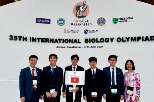 Việt Nam có 3 HCV tại Olympic Sinh học quốc tế 2024