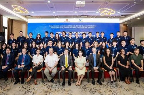 Học bổng Khoa học Công nghệ Vingroup - chắp cánh nhân tài, phát triển tương lai