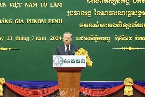 Chủ tịch nước Tô Lâm gặp mặt Hội Cựu sinh viên Campuchia tại Việt Nam, thăm Đại học Hoàng gia Campuchia
