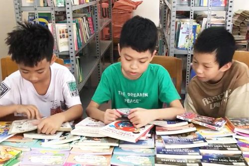 Thu hút trẻ đến với không gian sách trong dịp hè
