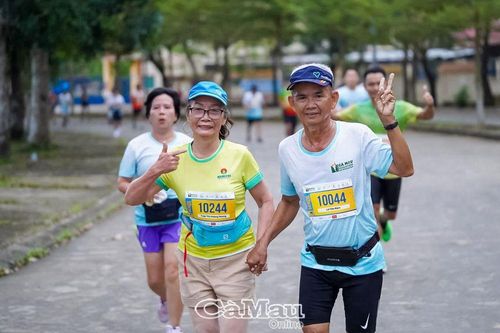 Rèn luyện sức khỏe từ chạy bộ