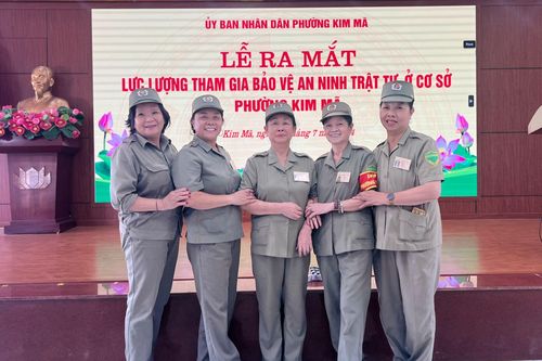 Chuyện về những 'bóng hồng' bảo vệ an ninh ở cơ sở