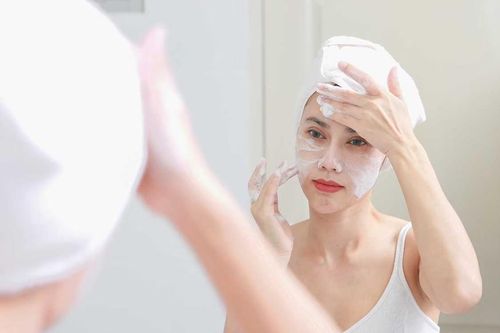 Lợi ích làm đẹp không ngờ từ quả bơ